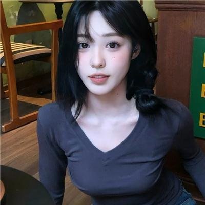 格纹衬衫
